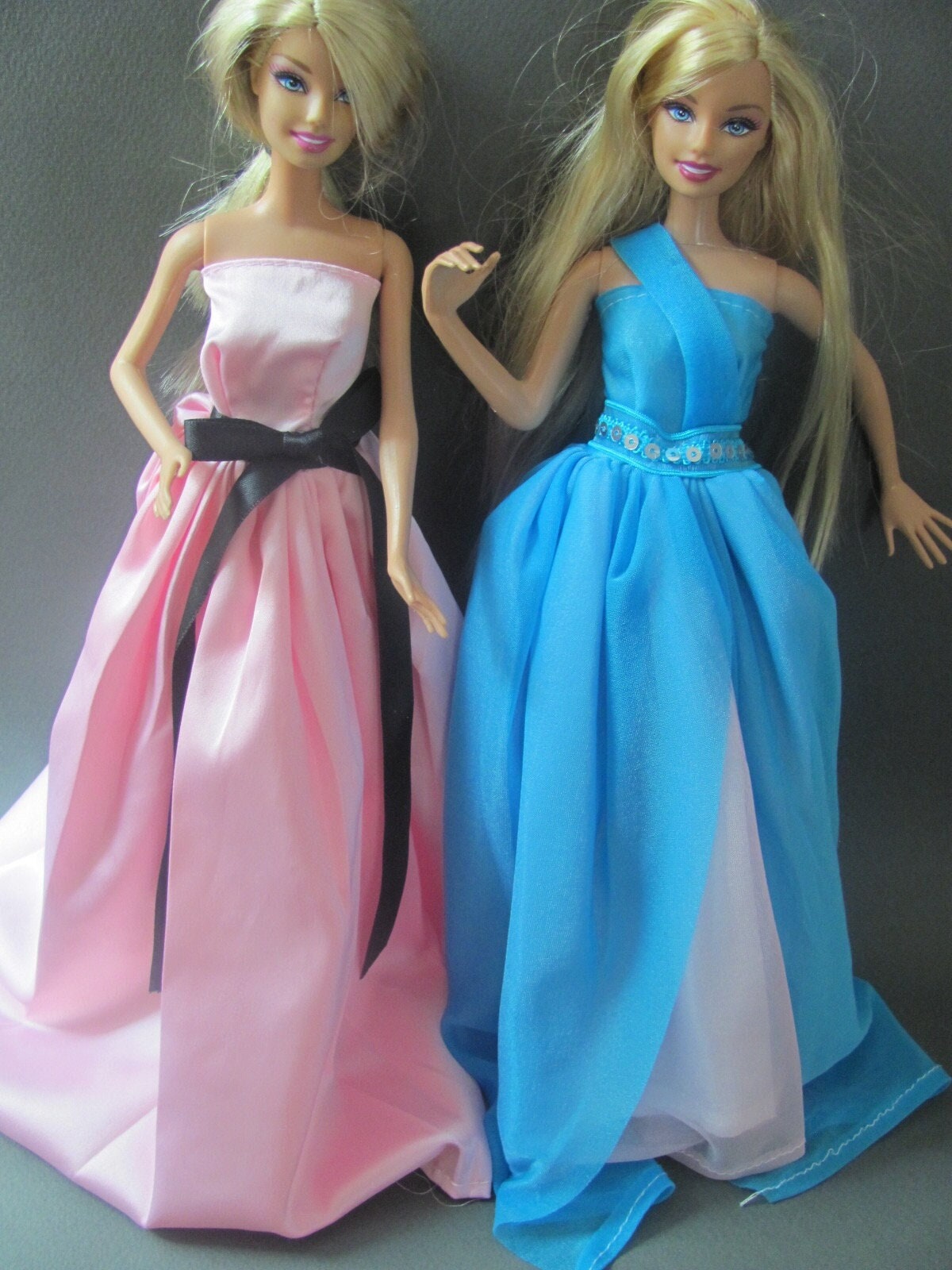 2 Handmade Doll Twin Sisters Dresses Made to Fit Inch - Etsy 2 Handmade Doll Twin Sisters Dresses Made to Fit Inch - Etsy