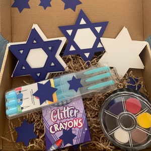 Water color craft kit (postcards or speqxial shapes).