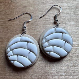 White Concha Bread Earrings, Pan Dulce Inspired, Handmade Hypoallergenic Polymer Clay Earrings