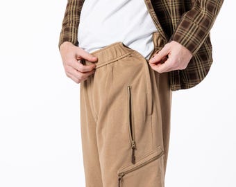 Pantaloni cargo a gamba larga color cachi
