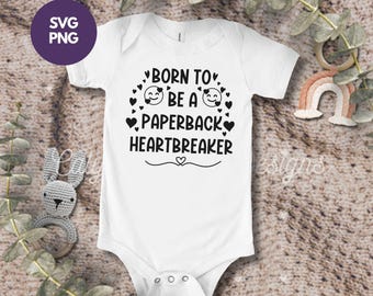 Bookish Baby SVG, Bookworm Cute Baby PNG, Książka w miękkiej oprawie, Heartbreaker, Klub Książki o Romansie Fantasy, Prezent na Baby Shower, Pierwsze Wydanie, Romantasy