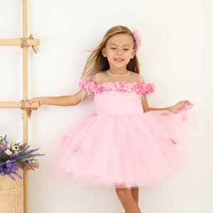 Vestido rosa para aniversariante com flores, vestido de bebê para ocasiões especiais, vestido para primeiro aniversário, vestido de aniversário de 1 ano, vestido feito à mão