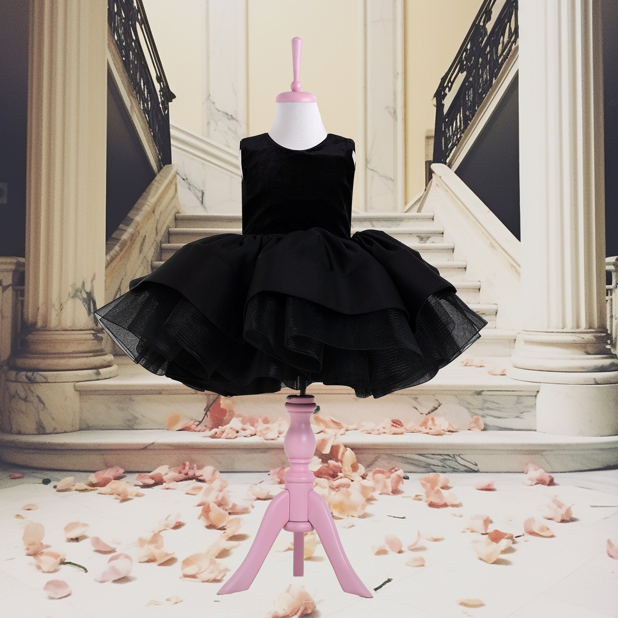 Black velvet prom dresses hotsell