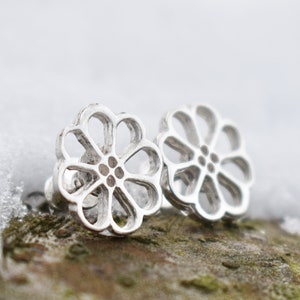 Dainty Flower Studs, Sterling Silver Floral Stud Earrings, Handmade Minimalist Jewelry, Unique Gift for Mom, Latvian Sun Symbol
