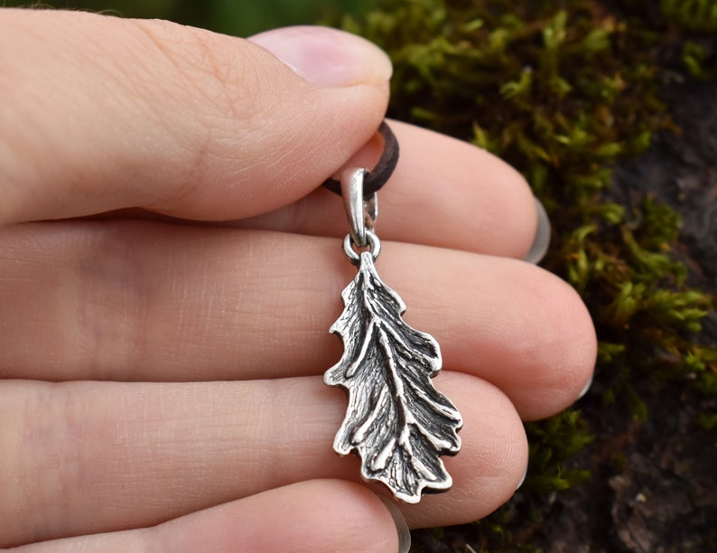 Oak Leaf Pendant, Small Dainty Leaves Necklace in Sterling Silver, Handmade Natural Jewelry, Gift for Nature Lover image 4