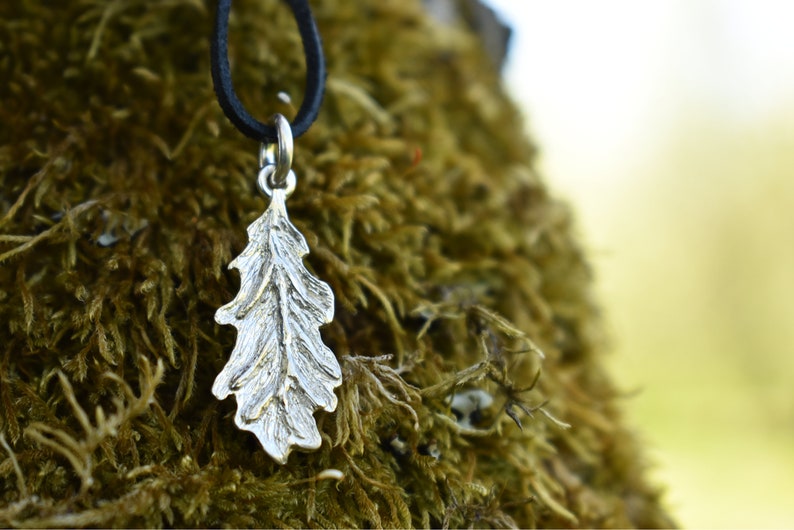 Oak Leaf Pendant, Small Dainty Leaves Necklace in Sterling Silver, Handmade Natural Jewelry, Gift for Nature Lover Bright silver