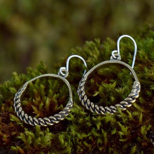 Circle Braided Ring Earrings, Latvian Namejs Ear Bronze or Silver Jewelry, Handmade Traditional Baltic Motif Jewelry, Latvian Sister Gift
