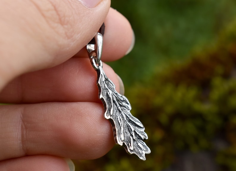 Oak Leaf Pendant, Small Dainty Leaves Necklace in Sterling Silver, Handmade Natural Jewelry, Gift for Nature Lover image 3