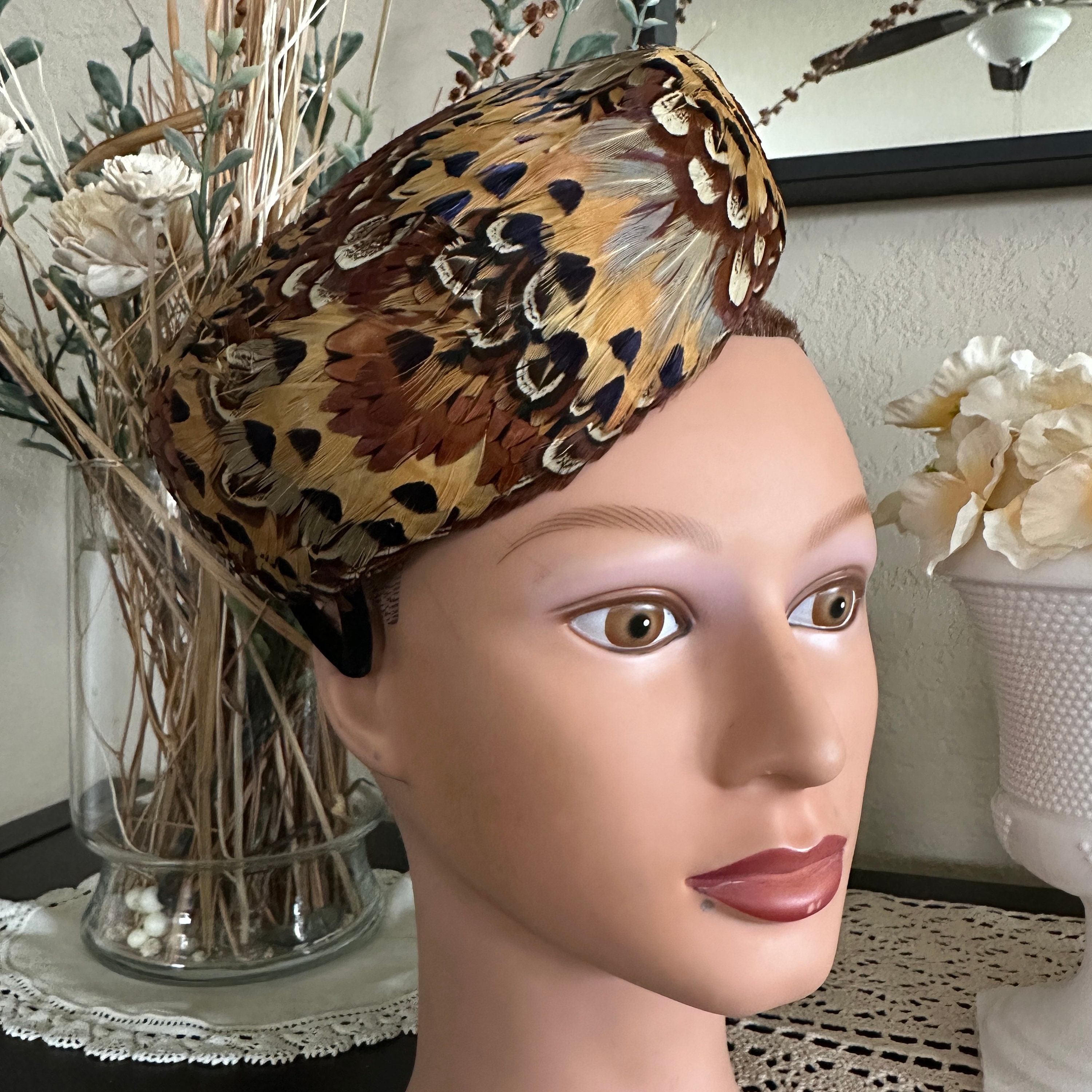 Urbi et orbi , Original RARE(not copied ) vintage, feathered pillbox style  hat! 1960s Urbi et Orbi Pheasant Feather Pillbox Hat - MRS Couture main image 3