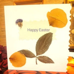 Carte de Pâques, découpée en fleurs pressées, unique en son genre, feuille d'or