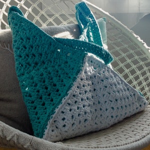 Large shoulder bag