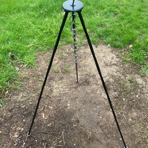 Hungarian Bogrács Tripod Állvány 46in.