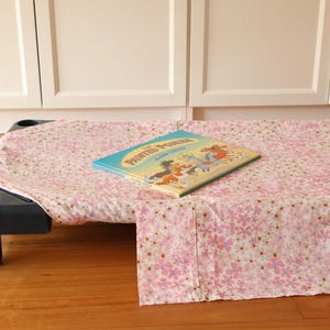 Floral Daycare Sheet Set: Handmade Stacker Bed Sheets with Bag