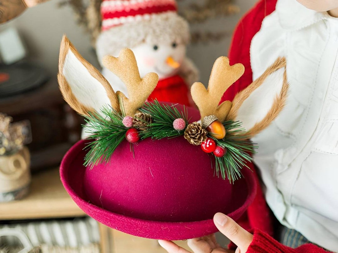 Christmas Reindeer Antlers Hat for Adult Women and Kids, Mistletoe Hat
