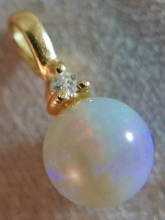 estate round diamond fiery OPAL BALL 14K yellow g… - image 1