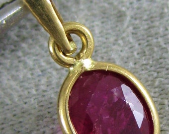 Nachlass OVAL ROTER RUBY 14K Gelbgold hängende Lünette CHARM Solitär Anhänger #2916-2-ov