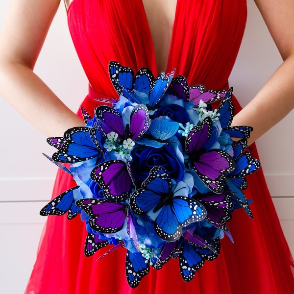 Bouquet de mariée bleu thème de mariage papillon