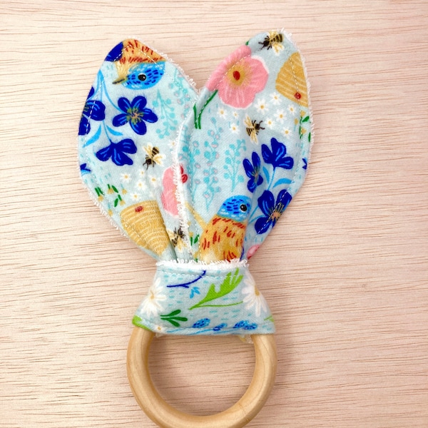 Bees and Birds Teething Ring | Floral Baby Toy | Bunny Teether Toy | Crinkle | Handmade | Baby Shower Gift | Baby Girl | Wood Ring | Flannel