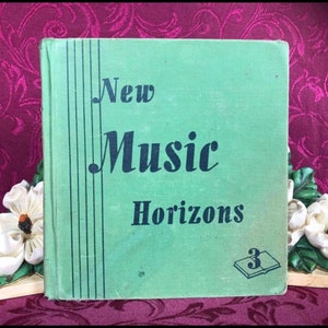 1944 Vintage Book: New Music Horizons. Illustrated