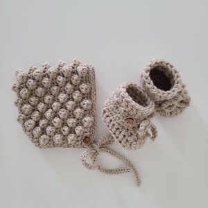 Handmade Baby Booties Socks Crochet Unisex Newborn Shoes Yarn Gift Giftidea Babyshower image 6