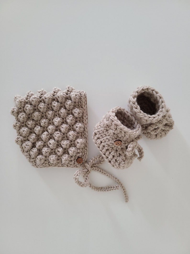 Handmade Baby Booties Socks Crochet Unisex Newborn Shoes Yarn Gift Giftidea Babyshower image 6