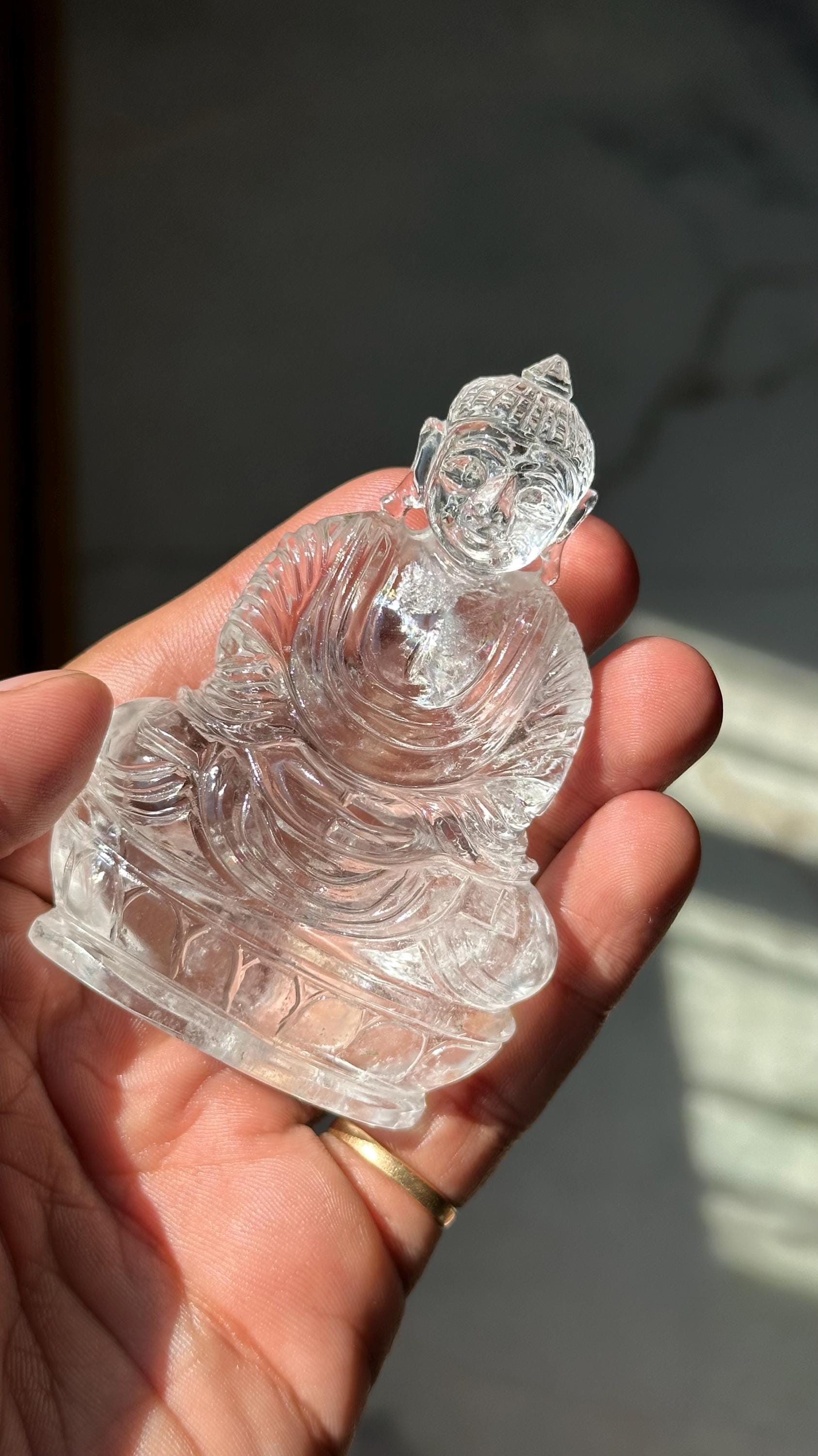 138 グラム ヒマラヤ水晶仏、水晶仏、宝石仏、ヒーリングクリスタル