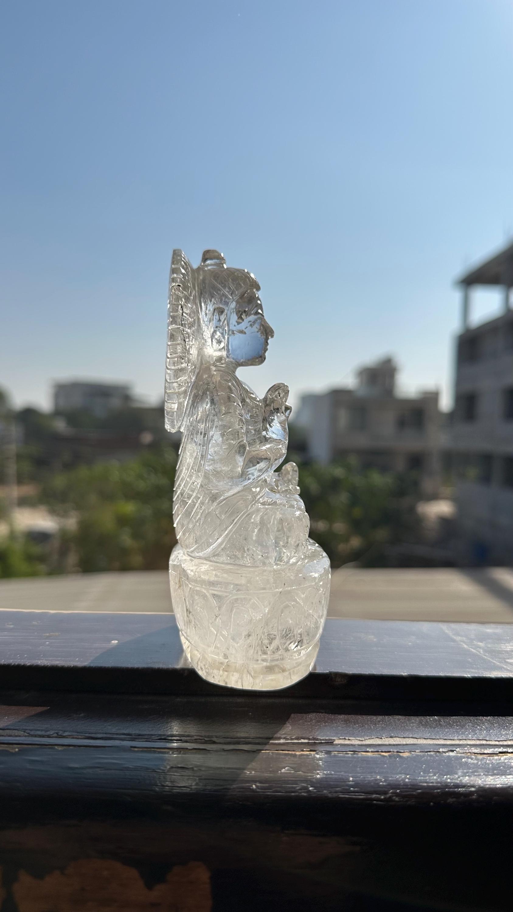 885 グラム ヒマラヤ水晶仏、水晶仏、宝石仏、ヒーリングクリスタル