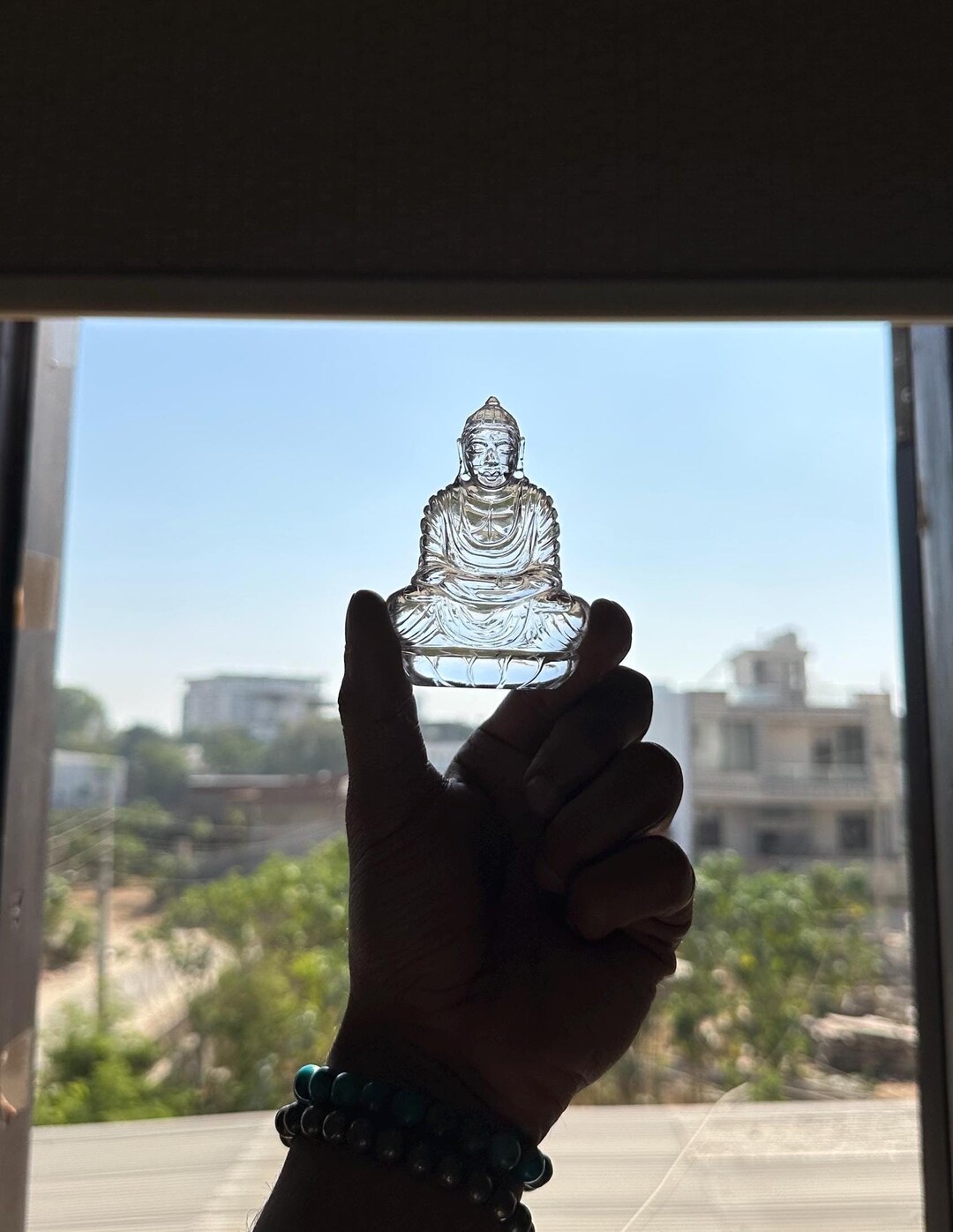 105グラム ヒマラヤ水晶仏、クリスタル仏、宝石仏、ヒーリング