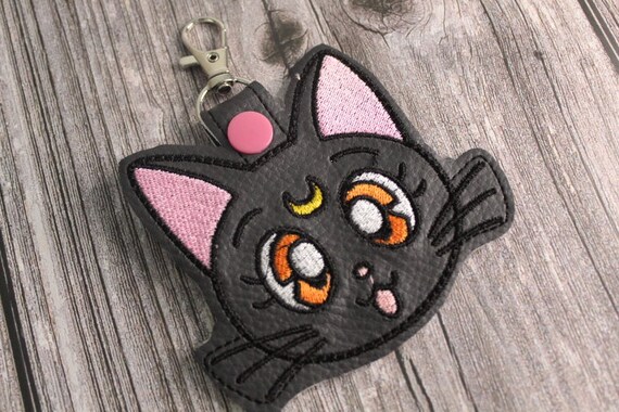 Thread Keychain Clip - Luna