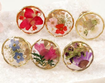 Resin Dried Flower round drawer knob, mini pressed birth flower purple cabinet knob, forget me not brass knob, decorative cupboard knob