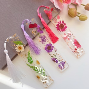 Personalized Pressed Flower Bookmark, Daisy Resin dried flower Bookmark, Custom gift, Floral Bookmark for Women, Gift for Teachers