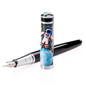 Roxi - Astronauta - Pluma estilográfica, Rollerball, Regalo para mujeres, niños, Pluma personalizada, Pluma grabada, Regalo, Cumpleaños