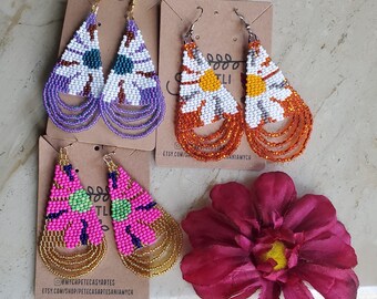 Boho unique flower earrings | Fringe |Beaded Earrings |Handcrafted unique pieces | Made by mexican artisan| put flowers