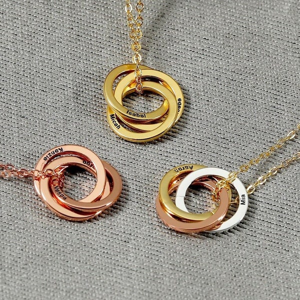 Engraved interlocking circle necklace Clearance