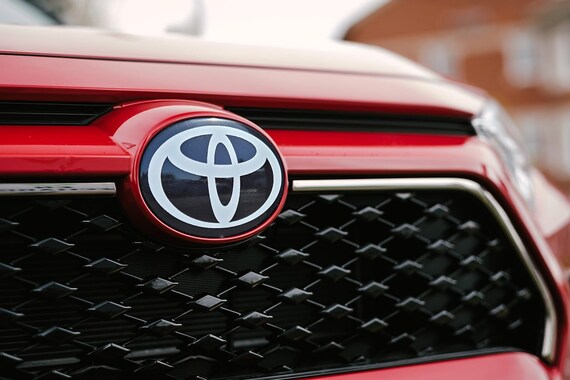 thumbnail image 2 of PreCut Red Tint Vinyl Overlay Decal For Toyota RAV4 Front Emblem (2019-2025) – Deliciousticker PPF 2 of 6