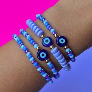Evil Eye Bracelet, Protection from Evil, Mal de Ojo Pulsera, Purple Stretchy Beaded Bracelet, Heishi Clay Jewelry, Handmade Gifts Under 20,