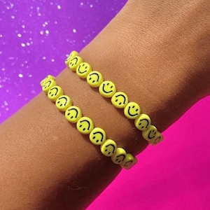 Smile Face Beaded Bracelet, Cute Preppy Style, Y2K Aesthetic, Happy Face Jewellery, Be Happy, , Bestie Gift for teens,