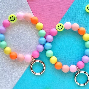 Smiley Beaded Keychain, Chunky Bead Wristlet, Preppy Y2K Rainbow, Women's Stretchy Keychain Bracelet,   Smile Face wristlet aesthetic
