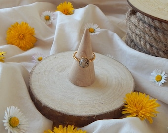 Gold-plated adjustable twisted ring with its Hazel Landscape Jasper stone