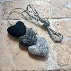 Heart light pull handle, bathroom pull cord, ceiling chain pull, minimalistic rustic style with grey cord. Handmade, soft and silent