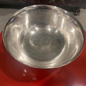 Vintage Reed & Barton silver 104 plated serving bowl