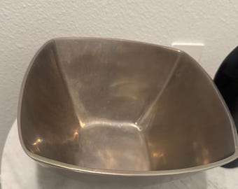 Modern Metal Square Bowl • Minimalist Decorative Centerpiece • Stainless‑Style Reflective Bowl • Contemporary Home Décor