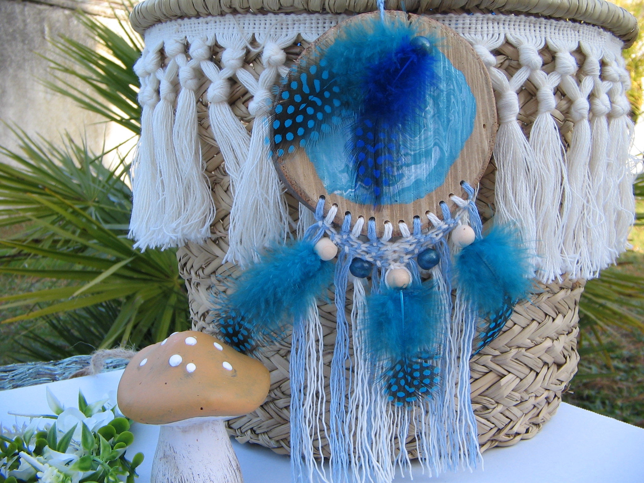 Attrape-Rêves Bleu en Bois et Macramé avec Perles Plumes Pour Décoration
