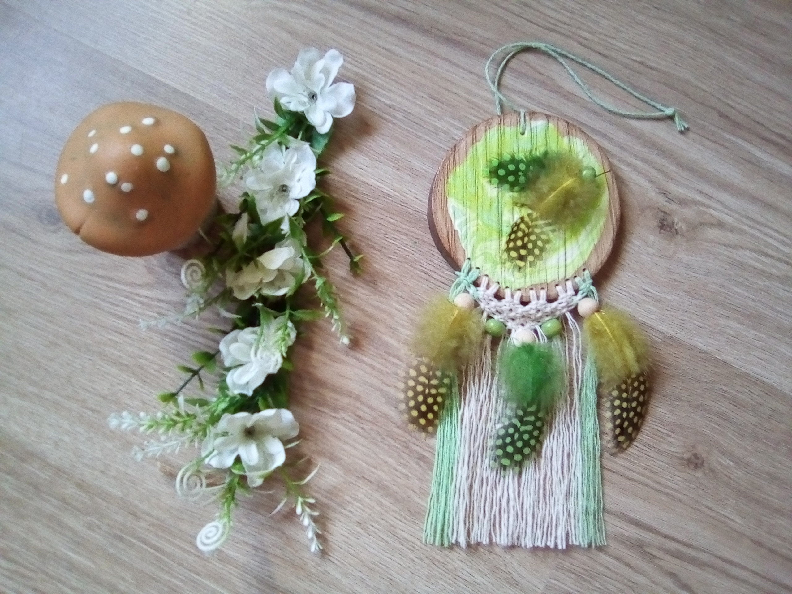 Attrape-Rêves Vert et Jaune en Bois Macramé avec Perles Plumes Pour Décoration