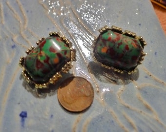 Faux Agate and Silvertone Clip On Earrings.