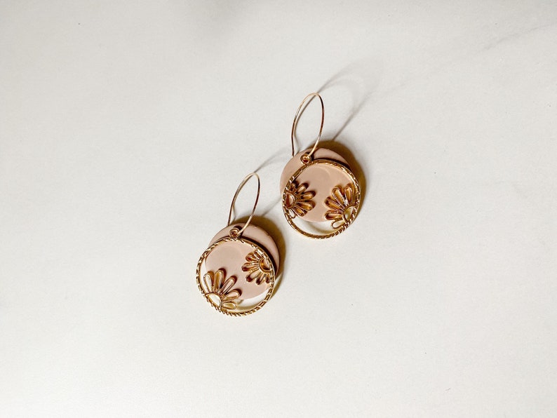 Gold daisy earrings, dainty, elegant, 25mm gold hoop, handmade polymer clay dangles image 1