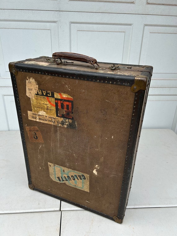 Lovely Vintage Shoe / Boot Steamer Trunk by Victo… - image 2