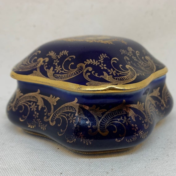 Beautiful Vintage Trinket Box / Ring Box from Lim… - image 5