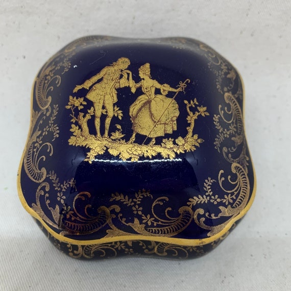 Beautiful Vintage Trinket Box / Ring Box from Lim… - image 1