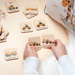 Jouets Montessori 2 ans, voitures assorties, idée cadeau pour tout-petits, jouets pour garçons, jouets éducatifs en bois, cartes d'apprentissage flash animaux